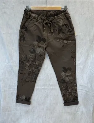Zoom bild av Byxa med Blommönster Choco One Size