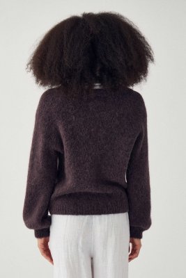 Zoom bild av Noella N-Latora Stickad Tröja Chocolate