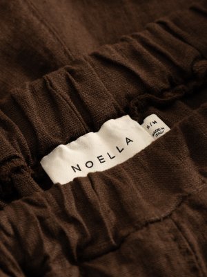 Zoom bild av Noella Layne Linneshorts Chocolate