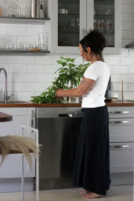 Zoom bild av Byxkjol Mindy Svart One Size